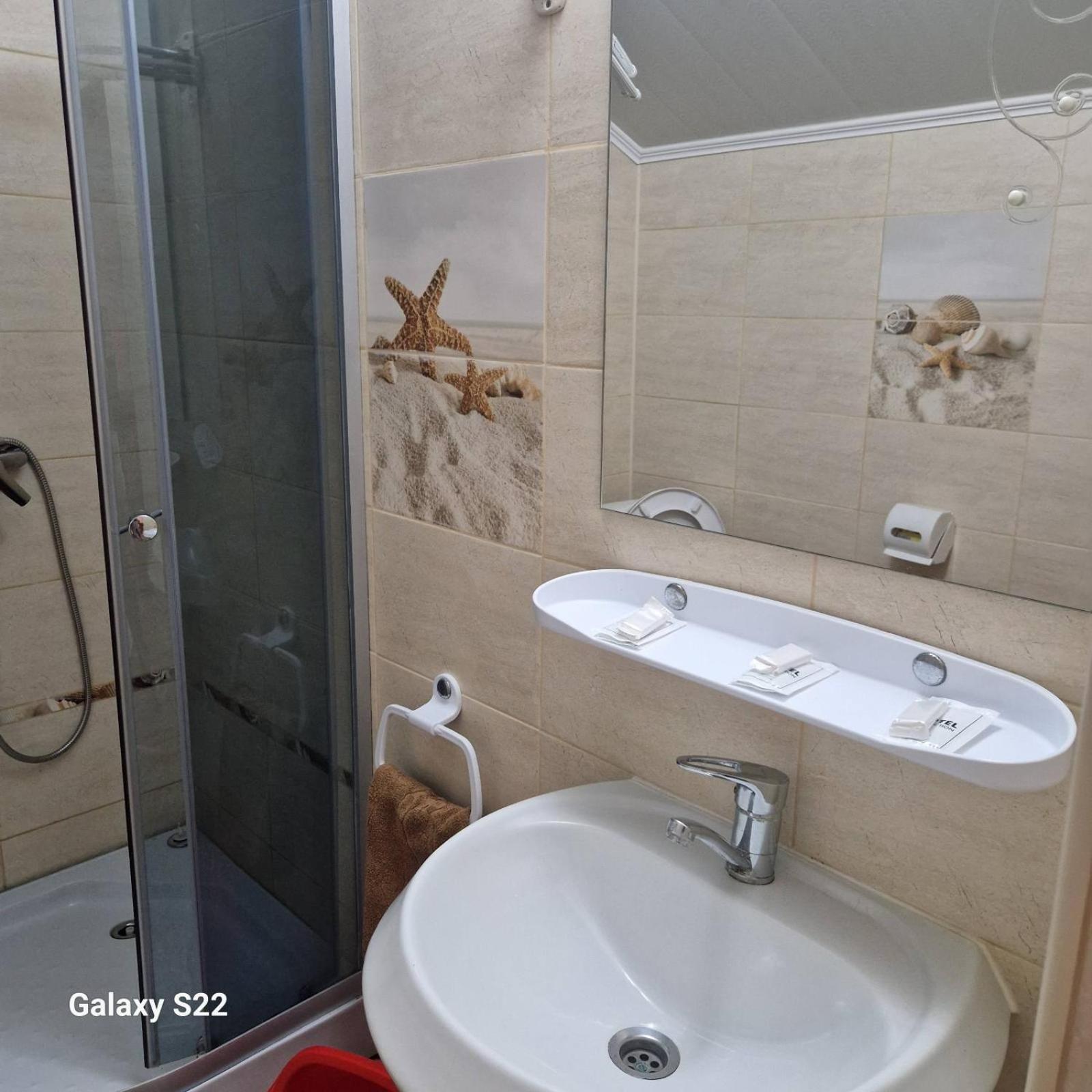 Hotel Nautilus Burlach'ya Balka Zimmer foto